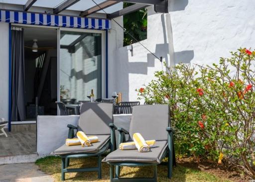 Newly Renovated 2 Bedroom Beachfront House Sitio de Calahonda Ngoại thất bức ảnh